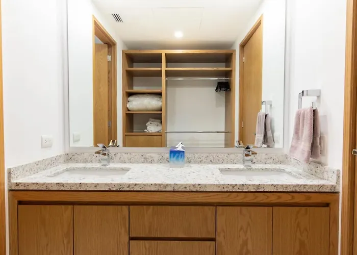 Apartamento Con Vista Al Arco, Piscina Infinity Y
