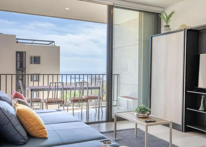 Con Vista Al Arco, Piscina Infinity Y Apartamento