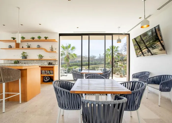 Con Vista Al Arco, Piscina Infinity Y Apartamento